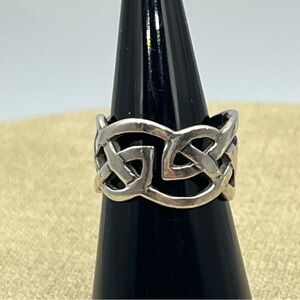 Unisex Sterling Silver Celtic Knot Ring, 925 Hallmark size 6